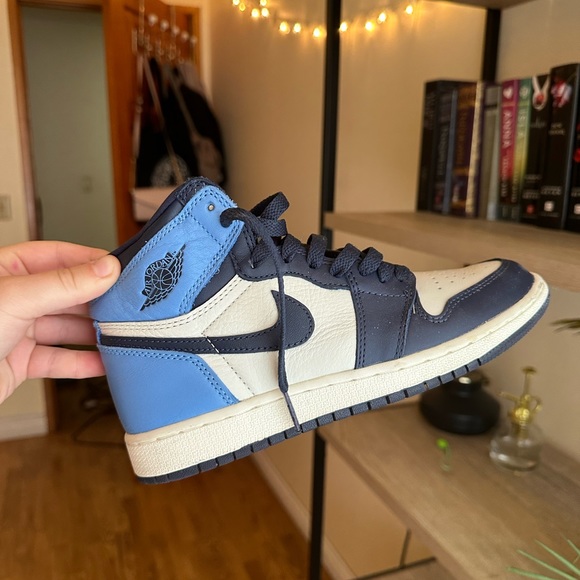 Obsidian Jordan 1 High - Picture 2 of 6